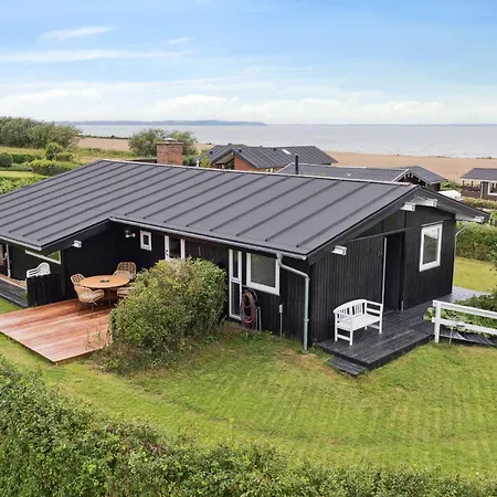 Lovely Summerhouse By Skaastrup W Sea View Bogense